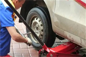 岳阳楼区附近拖车24小时服务热线电话