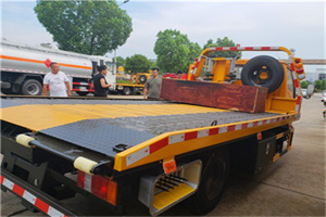 岳阳楼区附近拖车电话号码服务