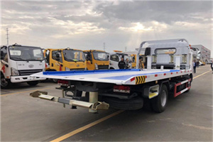 岳阳楼区汽车救援补胎