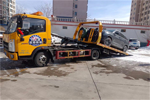 岳阳楼区救援拖车费用怎么算